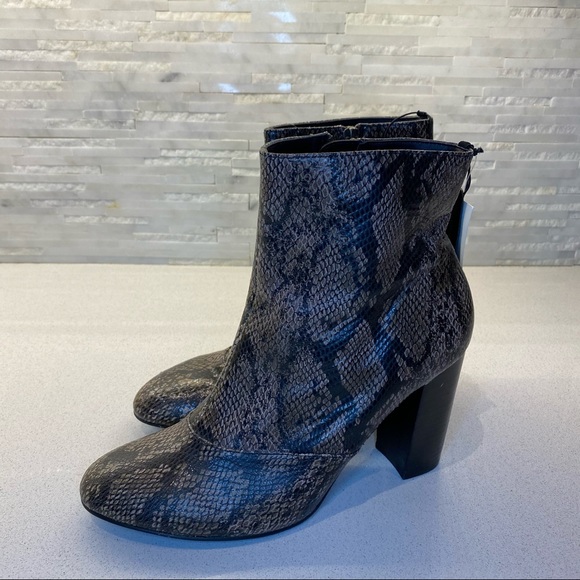 Faux Snake Skin Booties - new - Picture 6 of 6